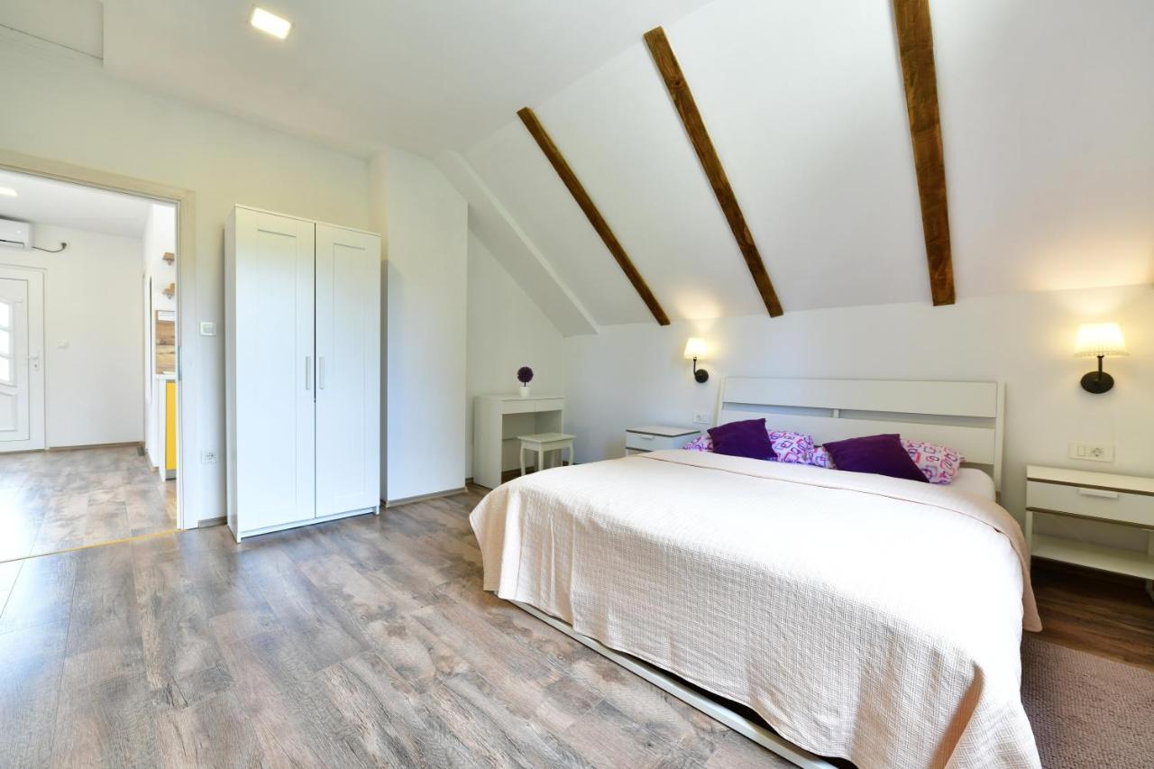 Apartman Doris Rakovica Dış mekan fotoğraf
