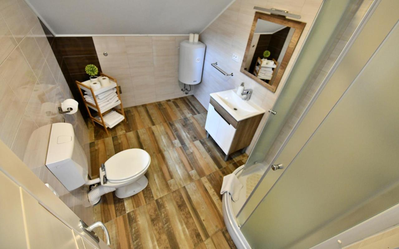 Apartman Doris Rakovica Dış mekan fotoğraf