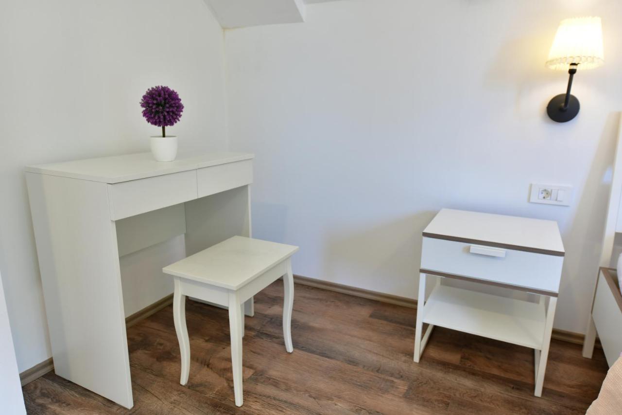Apartman Doris Rakovica Dış mekan fotoğraf